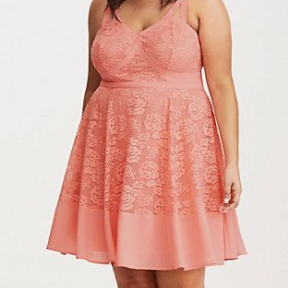 TORRID INSIDER STRAPPY LACE SKATER DRESS Size 18